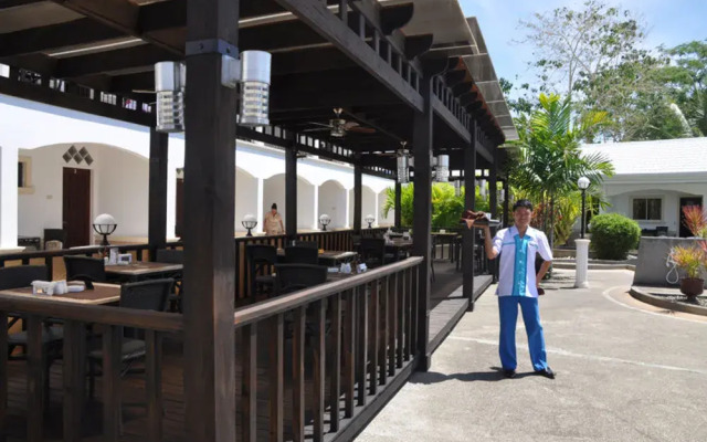 West Wing Resort Hotel