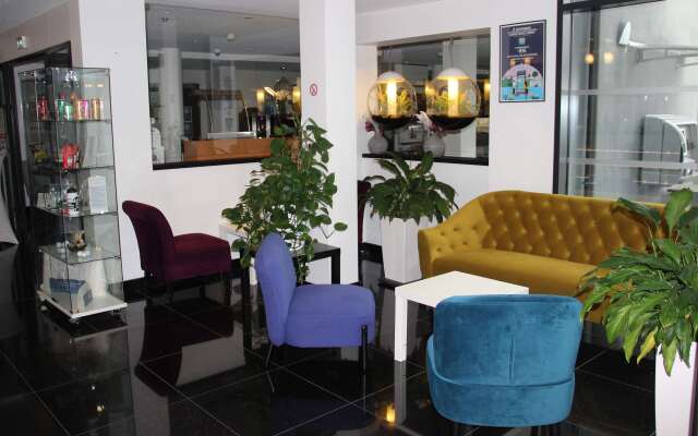 Hôtel Kyriad Saint Quentin en Yvelines - Montigny