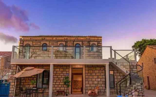 Zhenshan Linghai Hillowav Homestay (Tannan Bay Beach)