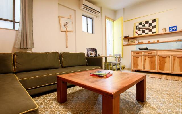 Little Retro House in Kerem HaTeimanim