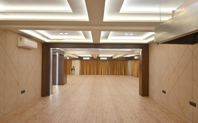 Hotel Privya Rooms and banquet Surat