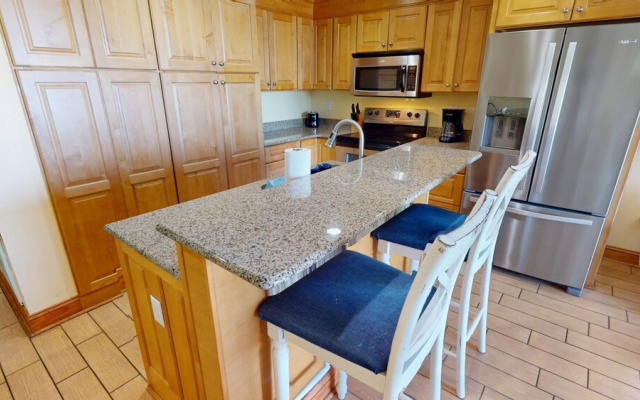 Tybee Beach Club 113 by Tybee Vacation Rentals