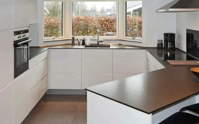 10 Person Holiday Home in Hadsund-by Traum