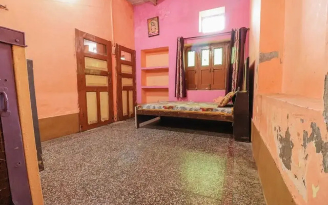 Goroomgo Laxmi Bhawan Dharamshala Mathura