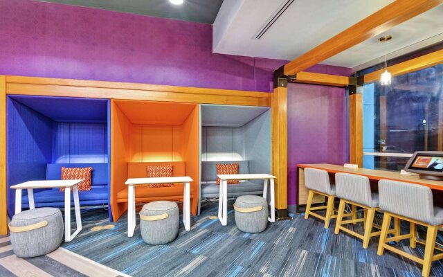 Tru by Hilton Richmond