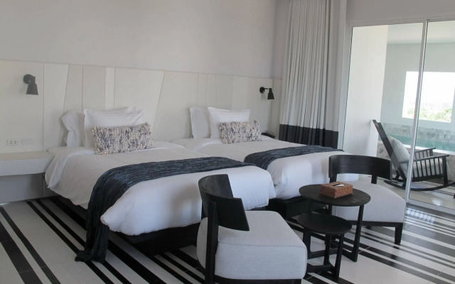 Veranda Pool Villas & Suite