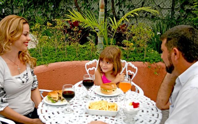Sarana Praia Hotel