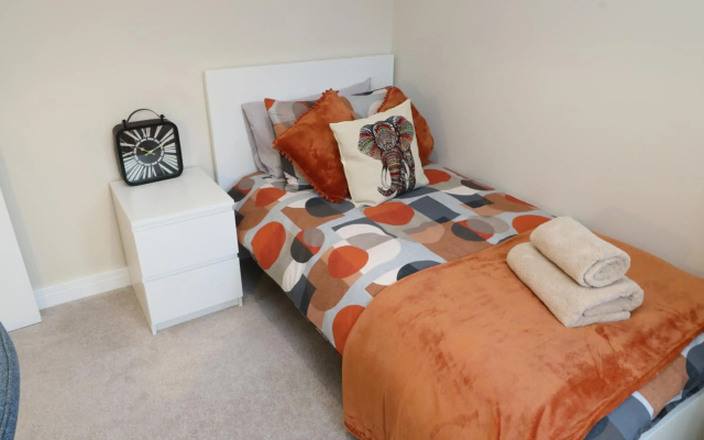 Modern Town House Shepley
