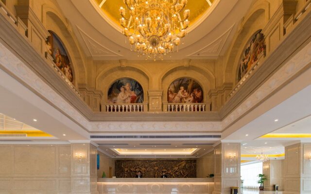 Royale international hotel