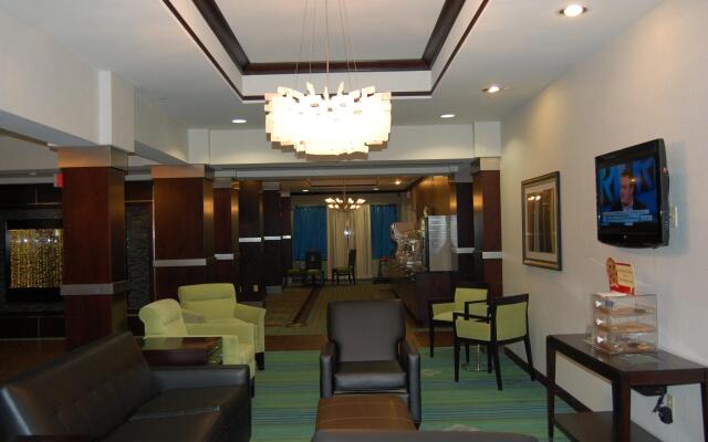 Holiday Inn Express and Suites - Stroudsburg