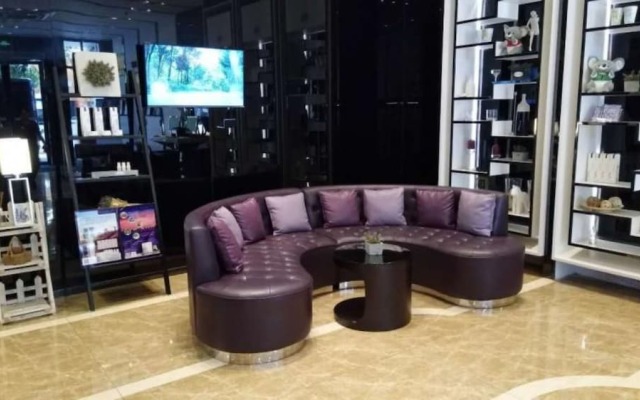 ENJOY HOTELS (Guangzhou Luoxi Metro Station)