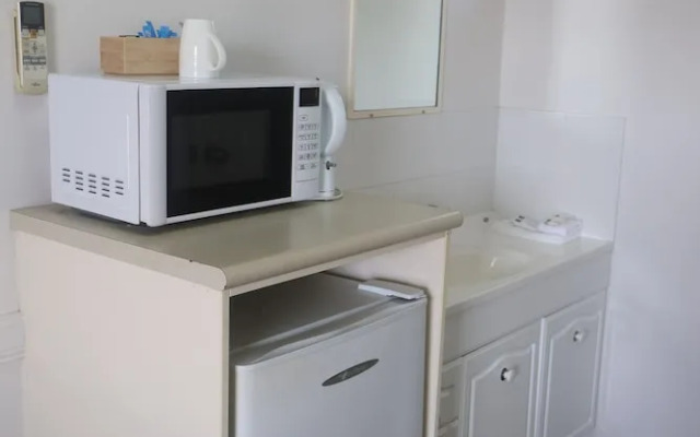 Park Avenue Hotel Motel