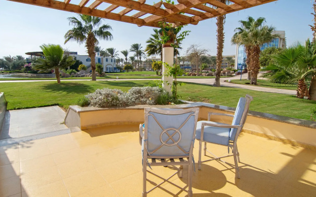 Palm Royale Resort - Soma Bay