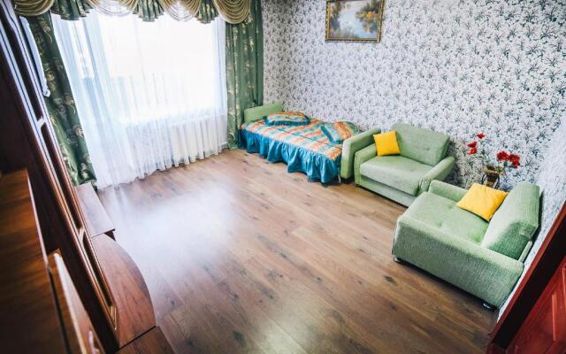 2-bedroom on Mykolaychuka street