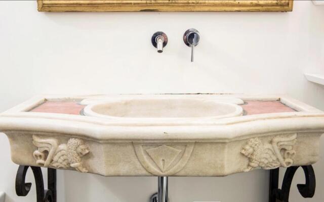 Navona Hi-Tech Apartment