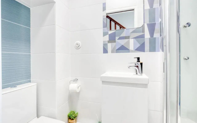 New & Modern house / Near RER / Disney & Paris