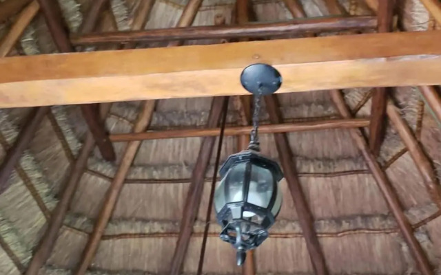 Cabanas k'iin Yéetel Há Bacalar