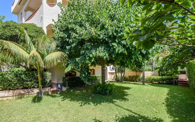 Nice Apartment in Guardavalle Marina With 1 Bedrooms