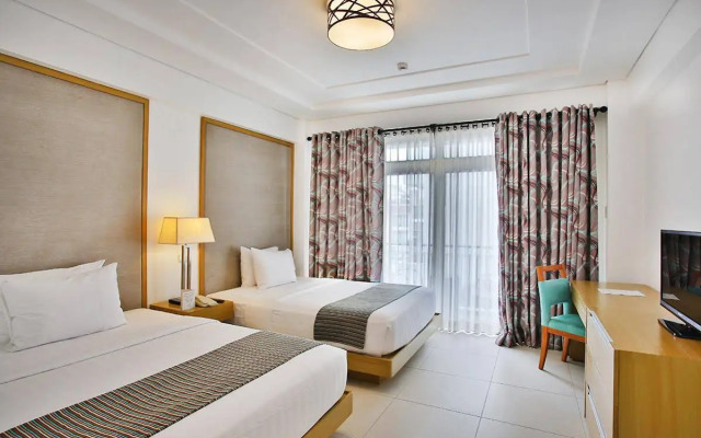 Crown Regency Resort and Convention Center