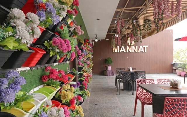 Hotel Mannat International