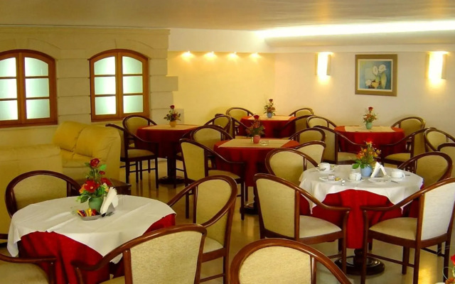 Elysee Hotel