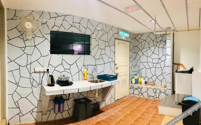 OYO HOME 90667 Chen Room Bs