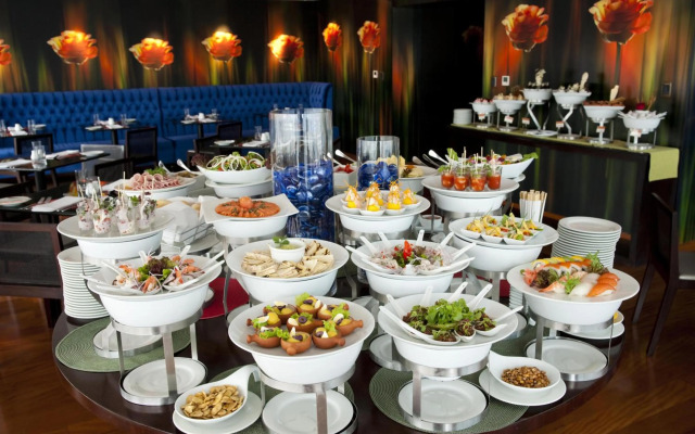 Radisson Hotel Decapolis Miraflores