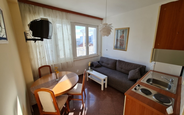 Apartment Dami - 100m from the sea A2 Earth Orebic, Peljesac peninsula