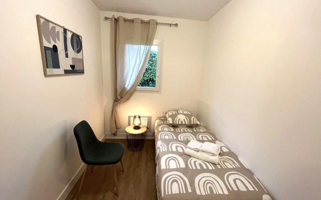 Apartment in Carantec Near Sandy Beaches