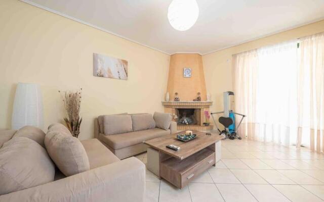 Saronis seaview 2bdr residence 500m from the beach