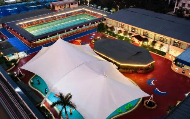 Tanghai Holiday Hotel