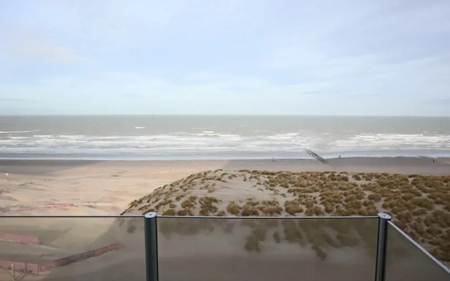 Coastal Comfort by the Sea