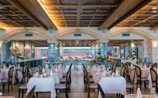 Aquila Rithymna Beach