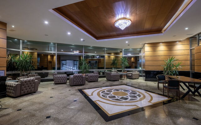 Adora Hotel & Resort