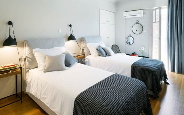 Plaka s Villa With Breathtaking Acropolis