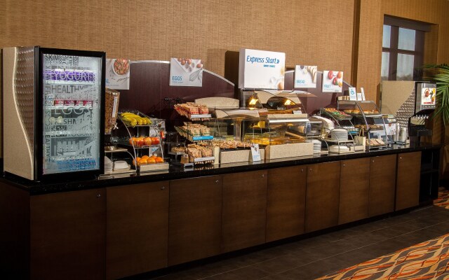 Holiday Inn Express Pembroke by IHG