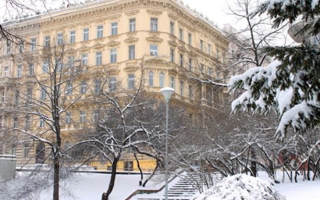 Royal Prague Apartment Celakovskeho Sady