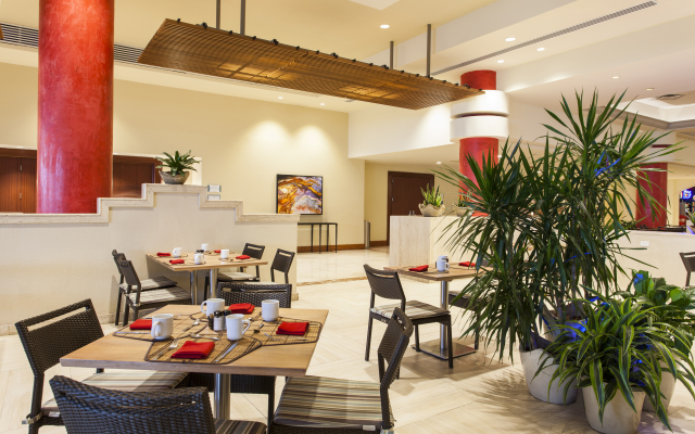 Courtyard by Marriott Isla Verde Beach Resort