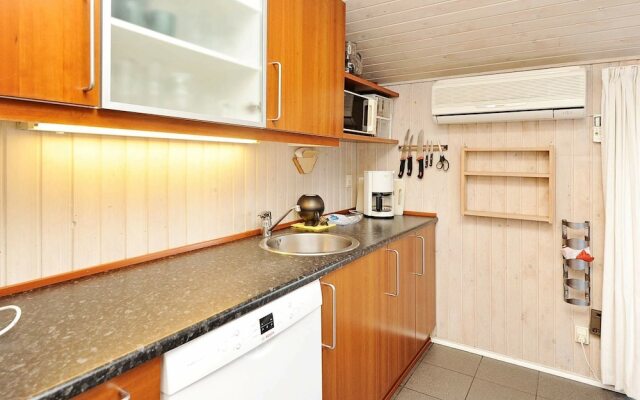 Quaint Holiday Home in Fanø With Whirlpool
