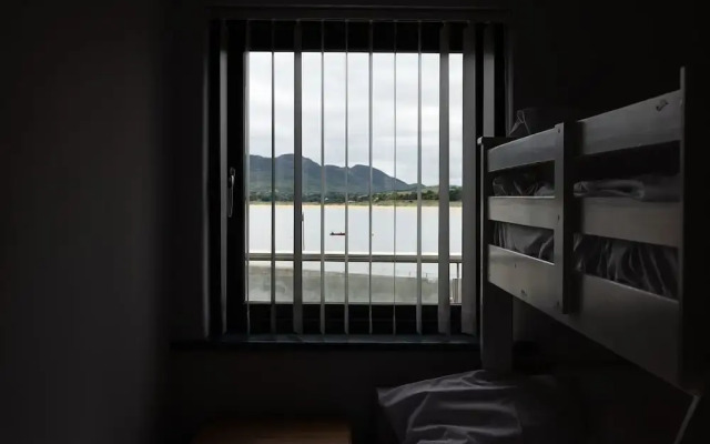 Pierside Apartments Deluxe Accommodation