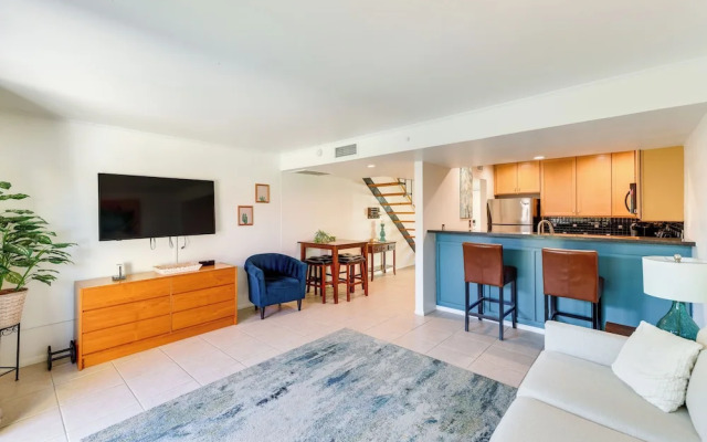 Scottsdale Townhome: Furnished Patio & Pool Access