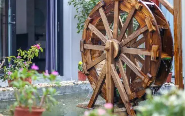 Foshan Yuyue Inn (Shunde Ronggui Fisherman's Wharf)