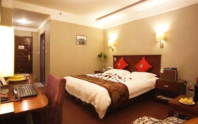 She and He Service Apartment