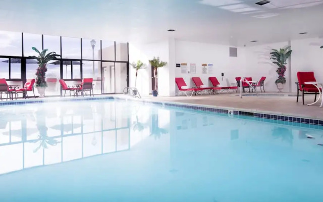 Rainbow Hotel Casino by Peppermill Resorts