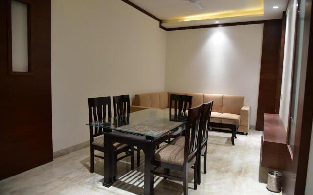 Hotel Crystal Grand