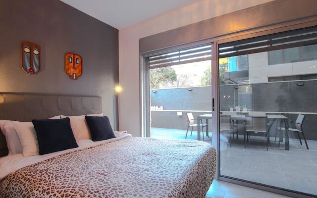 FeelHome Israel - Graffiti Beach House
