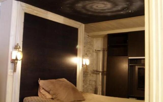 Appartement dans un atelier d'artiste