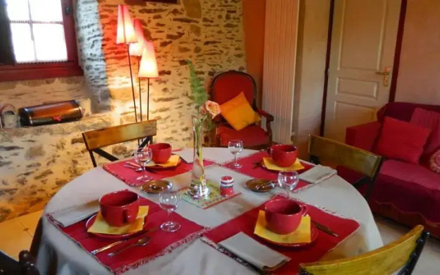 Les Logis de Ste Croix