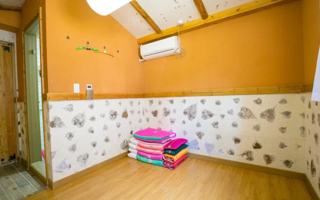Jeonju Tteulanchae Hanok Stay