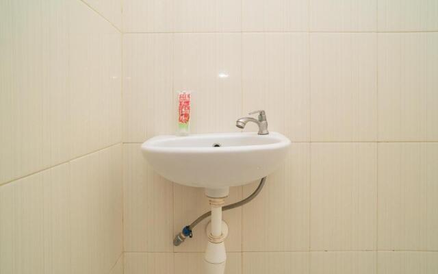 RedDoorz Syariah Near Syamsudin Noor Airport 4